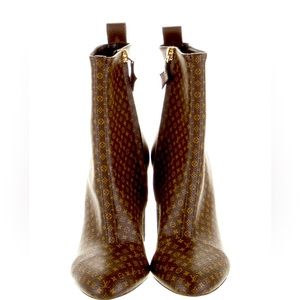 Louis Vuitton boots